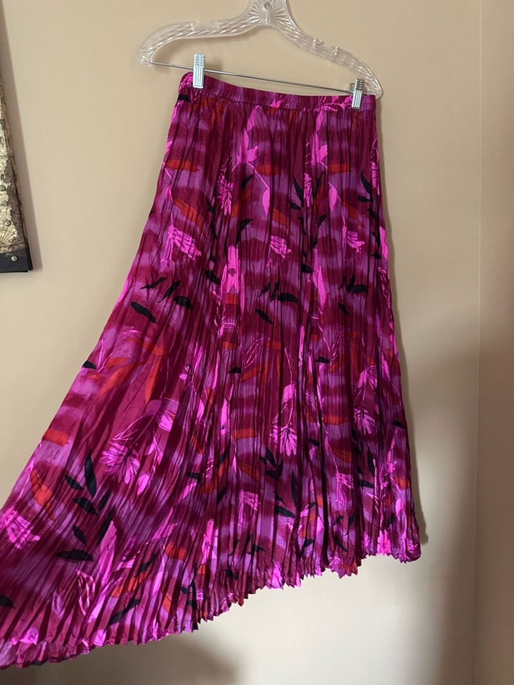 Bright Fuchsia Floral Pleated Midi Skirt - Picture 2 of 3